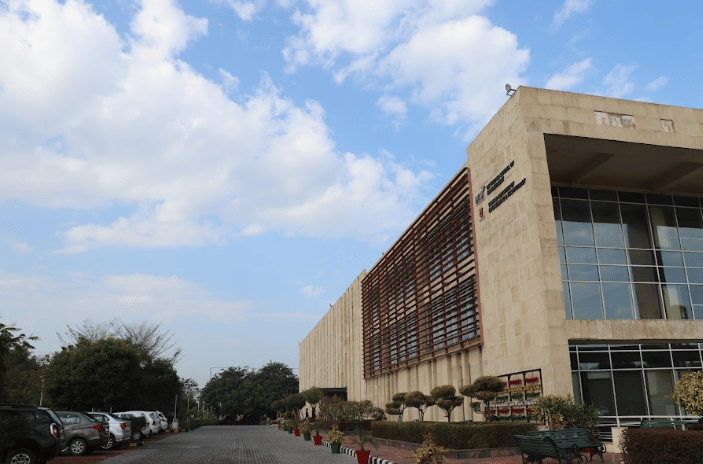 LM Thapar School of Management, Derabassi Chandigarh Campus photo 3